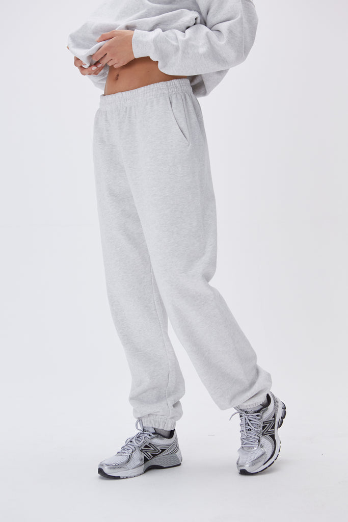 Fila Women's French Terry Light Grey Sweatpants / Various Sizes –  CanadaWide Liquidations