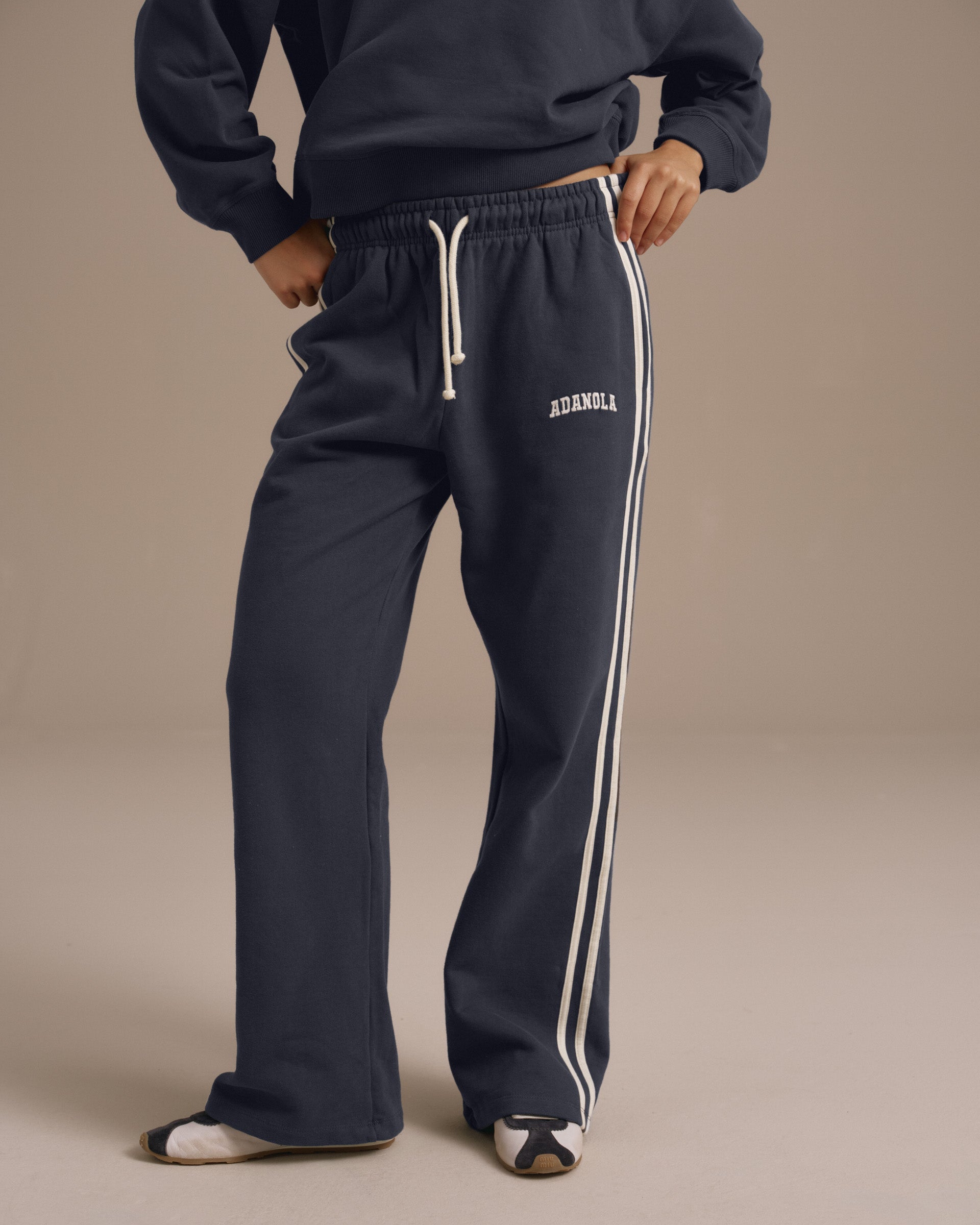 Varsity Loose Fit Sweatpants - Midnight Blue/Marshmallow White
