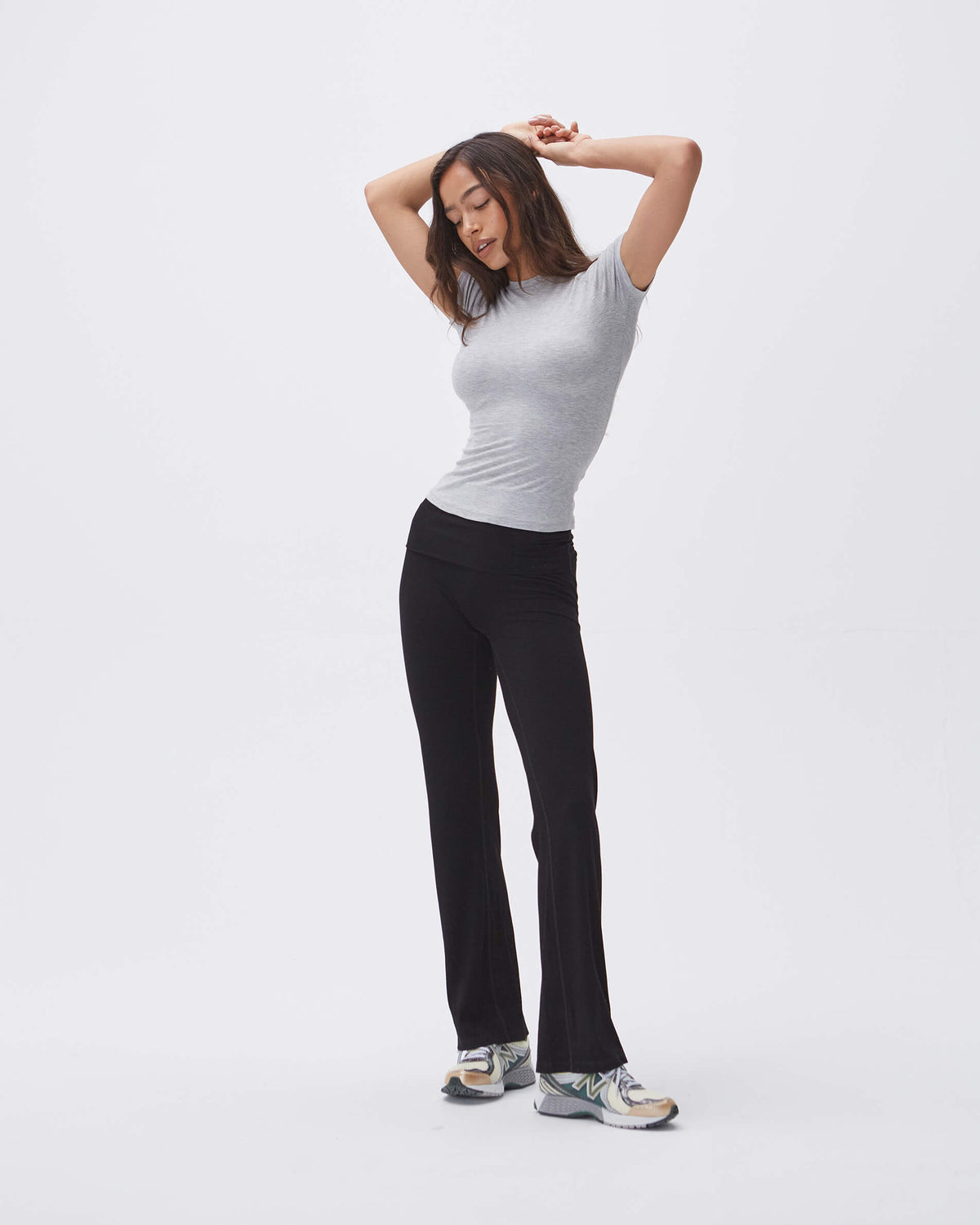 Jules Ribbed Modal Mid-Rise Foldover Flared Trousers in Black