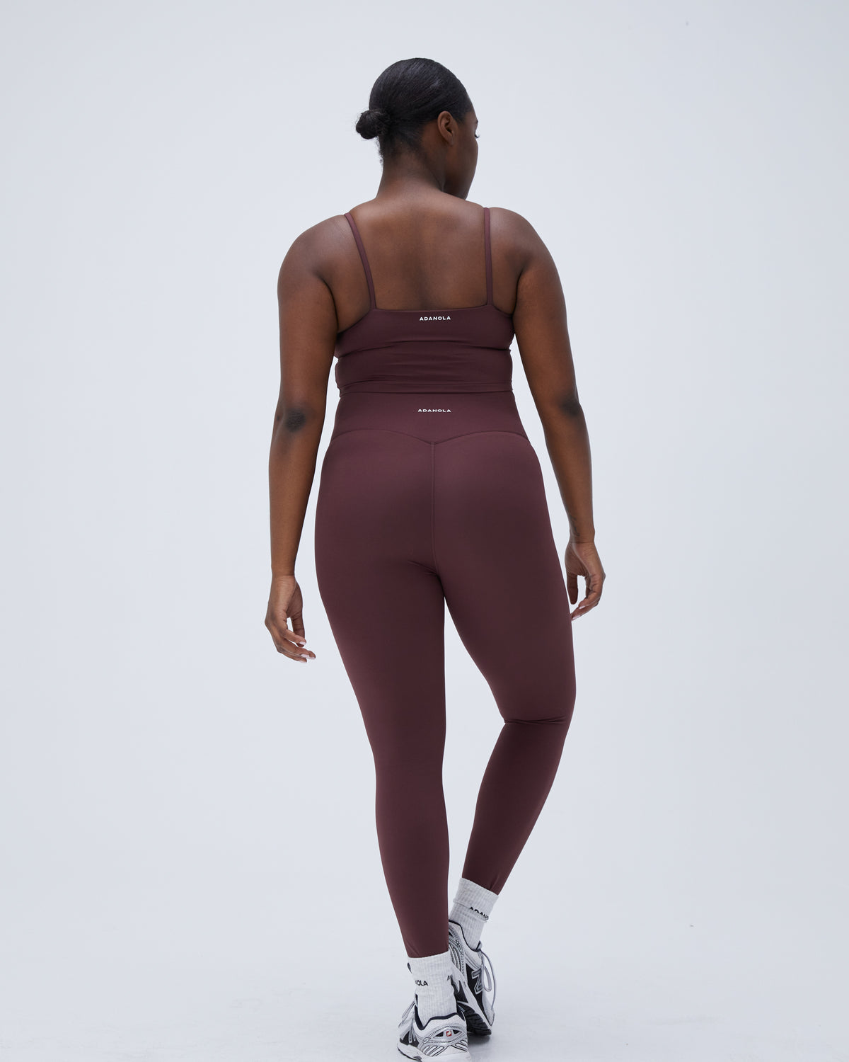 Women's Seamless Nylon Workout Active Solid Plain Capri One Size Leggings ( Brown/Burgundy) 
