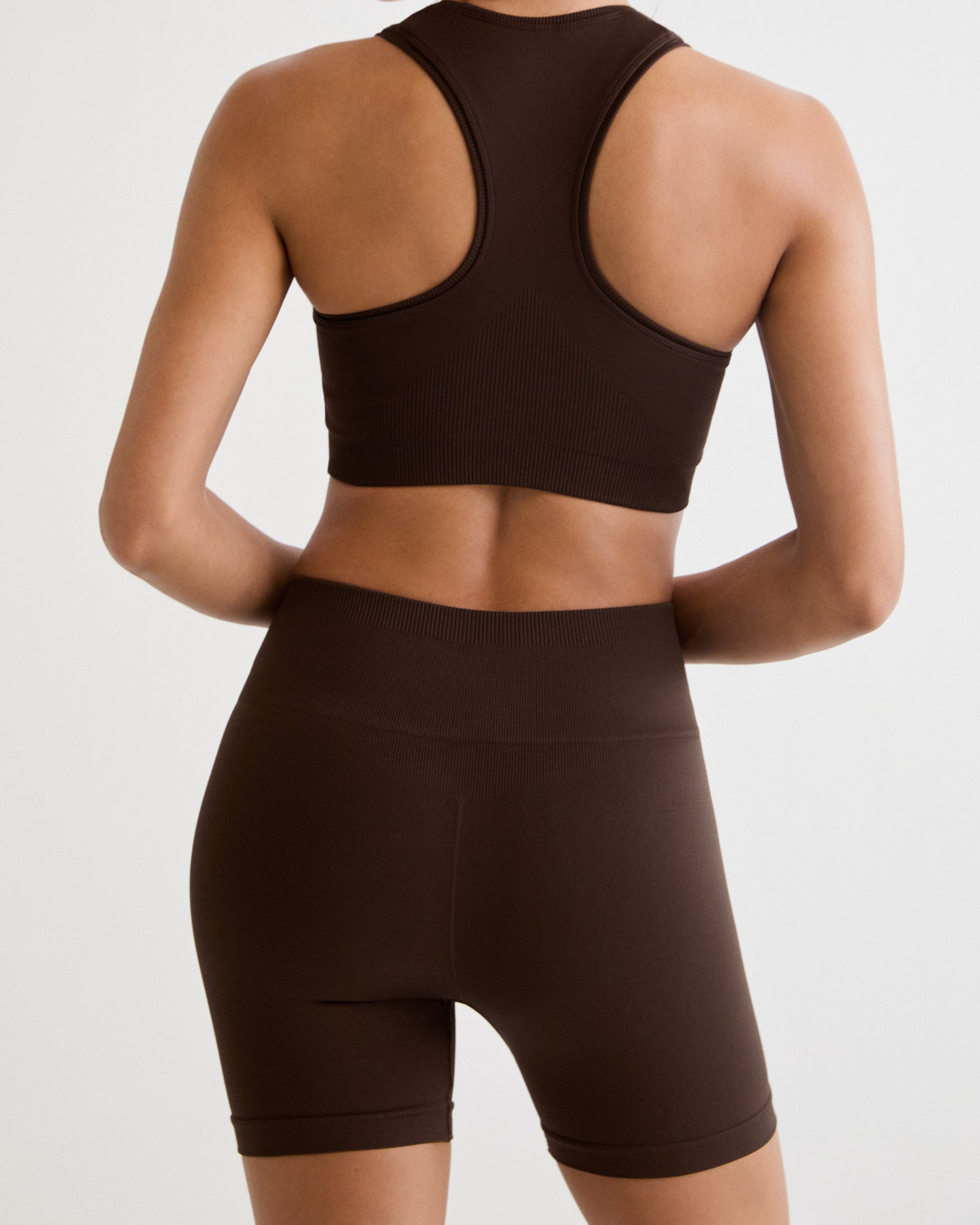 Classic Seamless Crop Shorts - Chocolate Brown