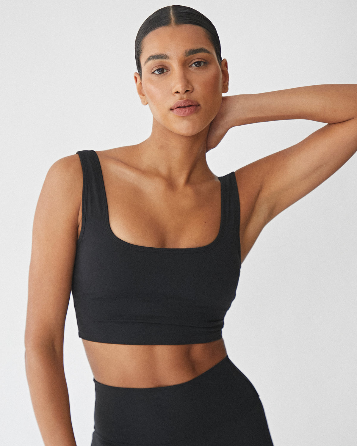 how to wear a bra with square neck tops