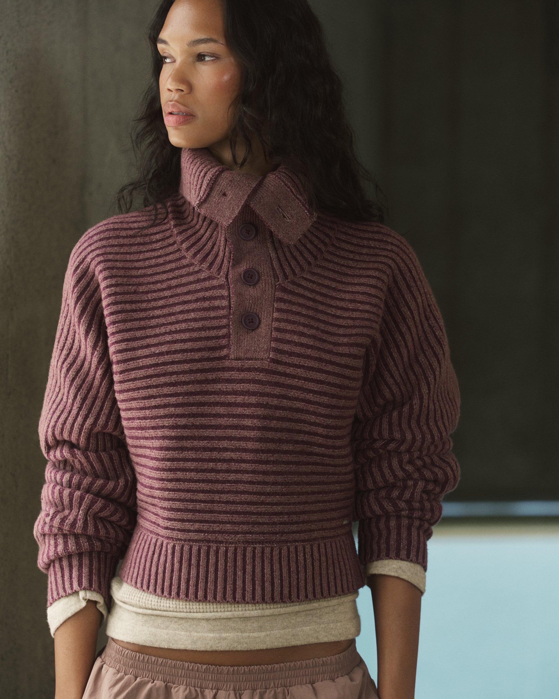 Two Tone Rib Knit Henley Sweatshirt - Damson Red