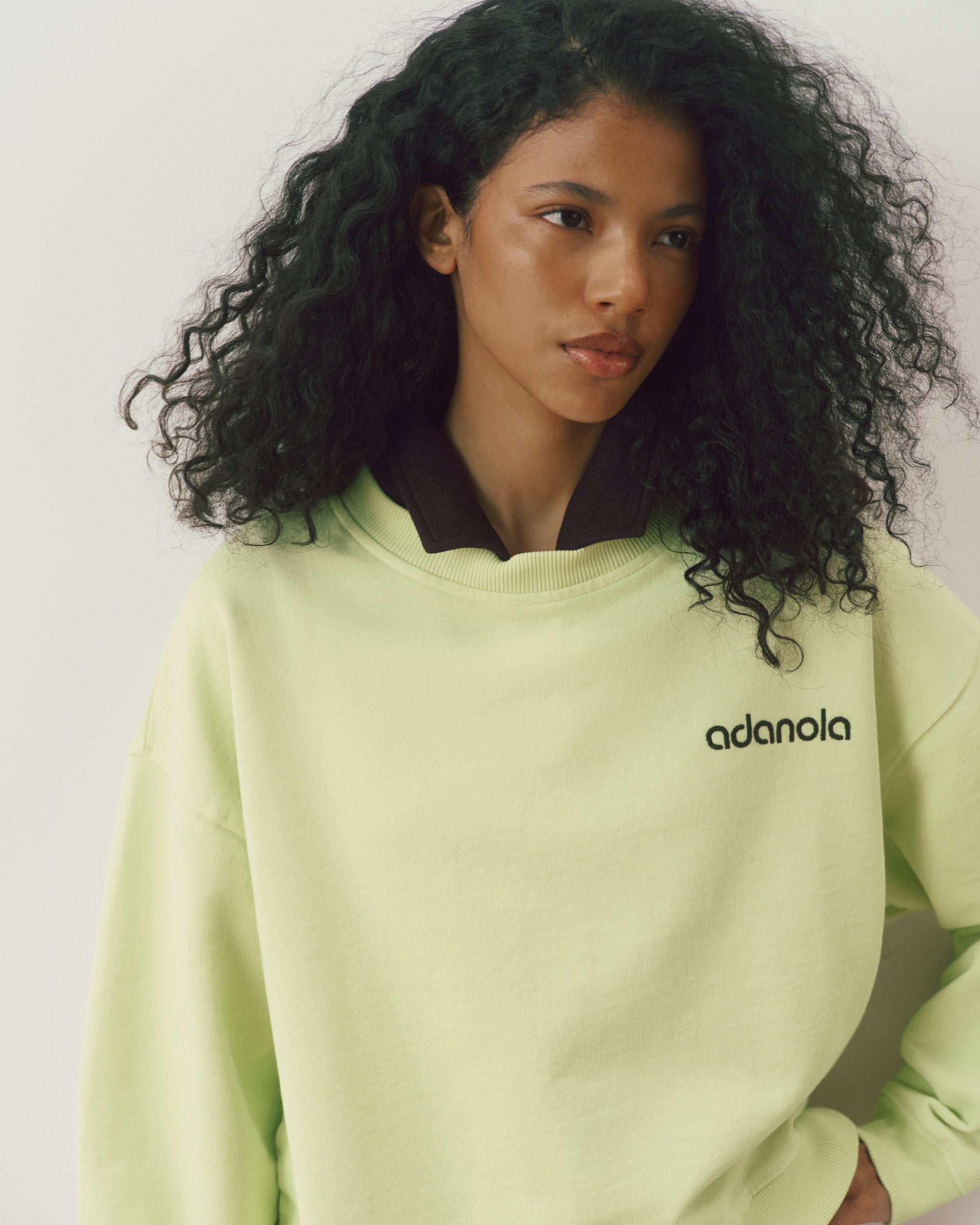 Studio Loose Fit Sweatshirt - Washed Lime Green/Coffee Bean
