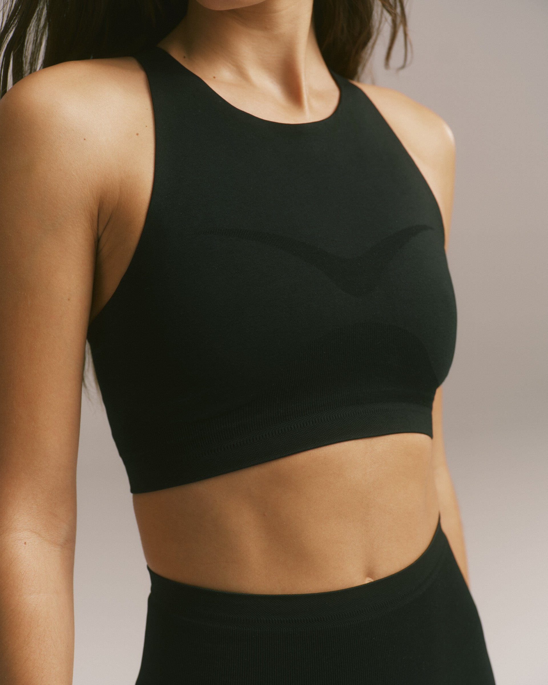 Seamless Racer Tank Bra - Black