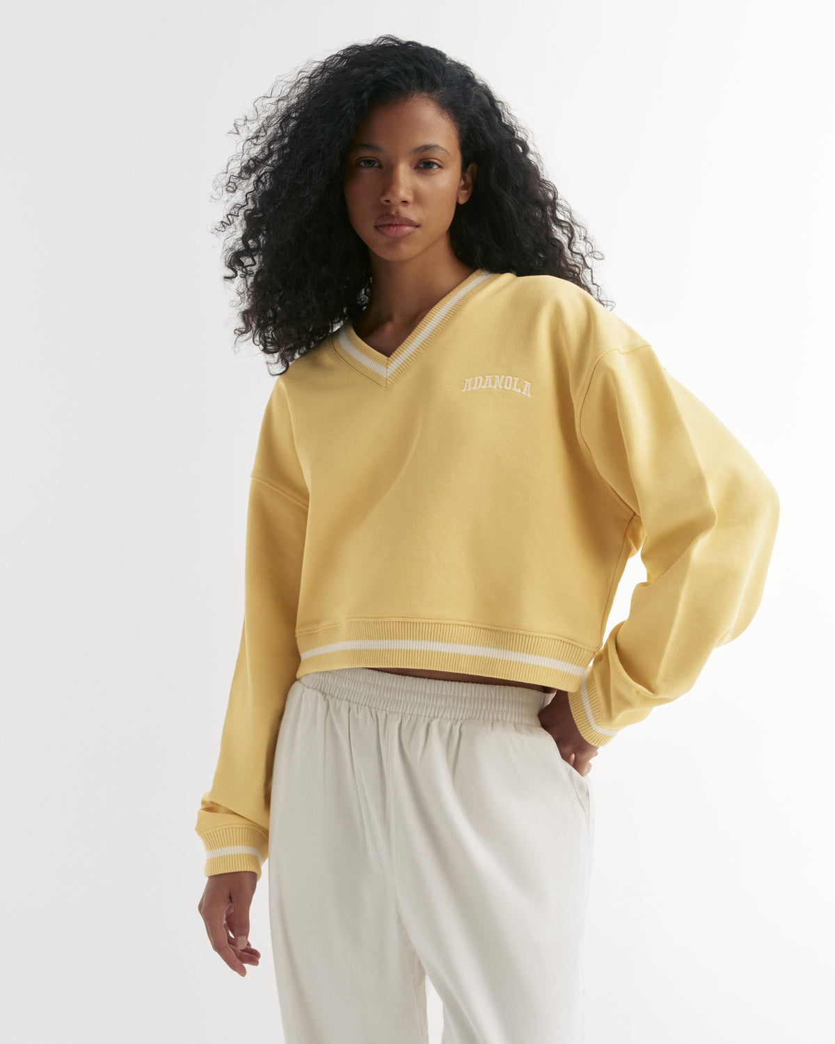 V Neck Contrast Sweatshirt Butter Yellow Marshmallow