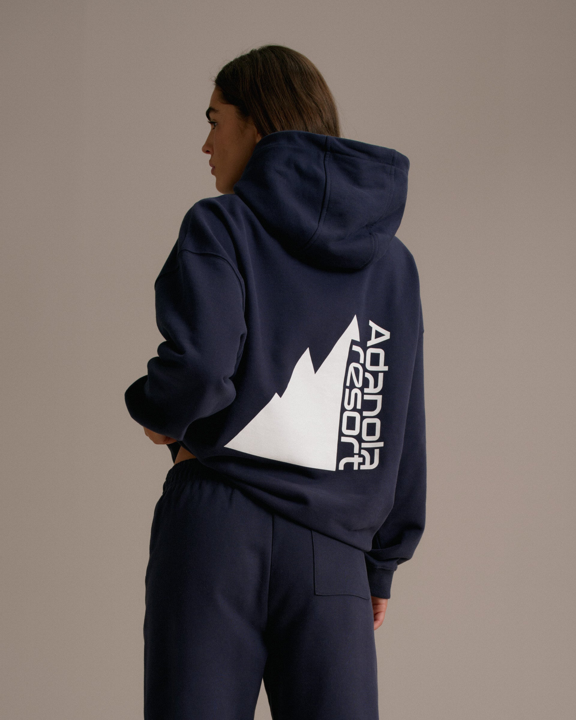 トップス Xogul studio eyeleted logo hoodie navy Xogul studio eyeleted logo hoodie navy - メルカリ