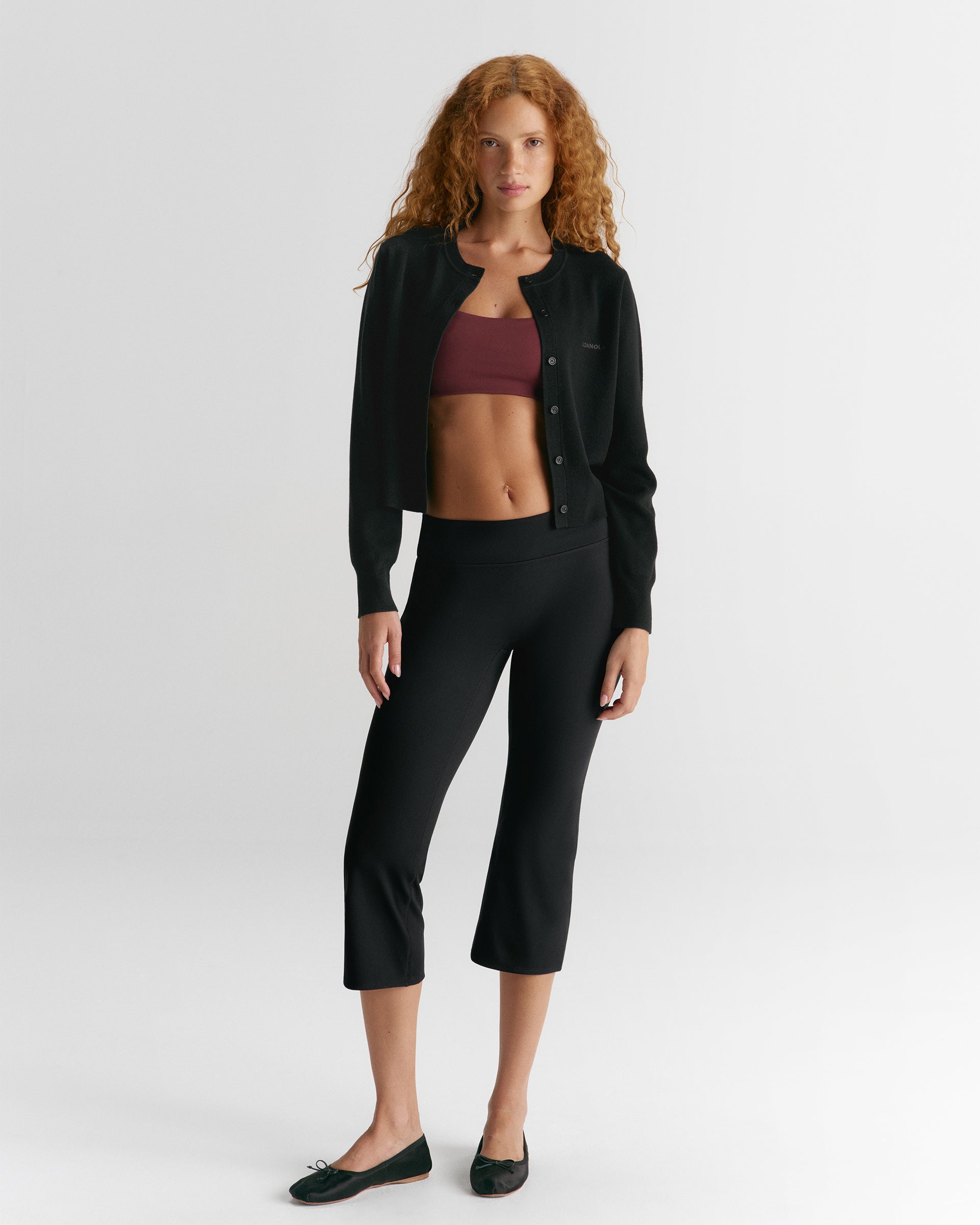 Low Rise Crop Yoga Pants - Black