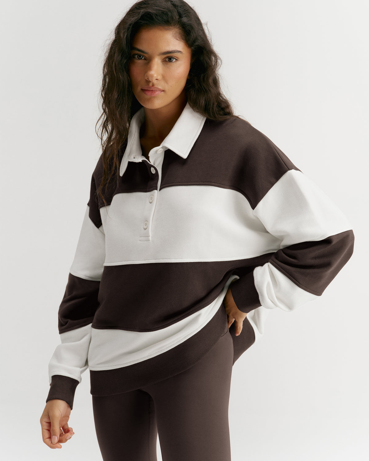 Oversized Henley Sweatshirt Coffee Bean