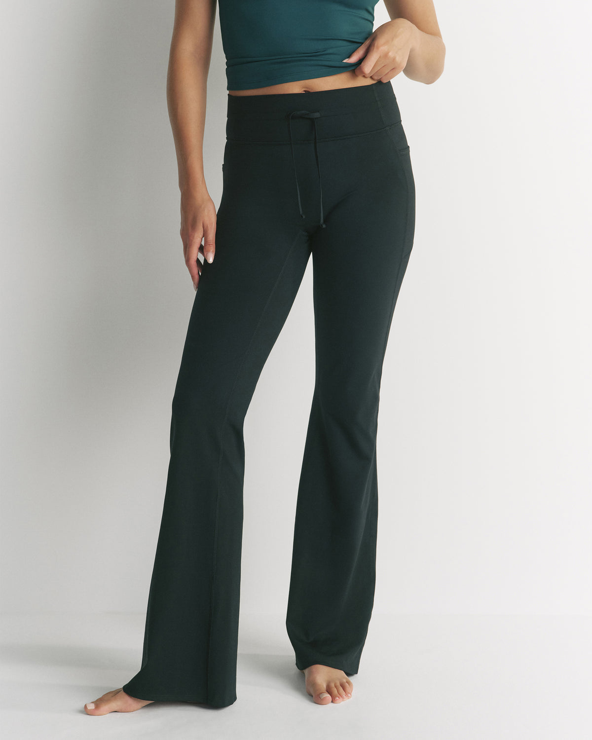 Tie Waist Flared Yoga Pants - Black
