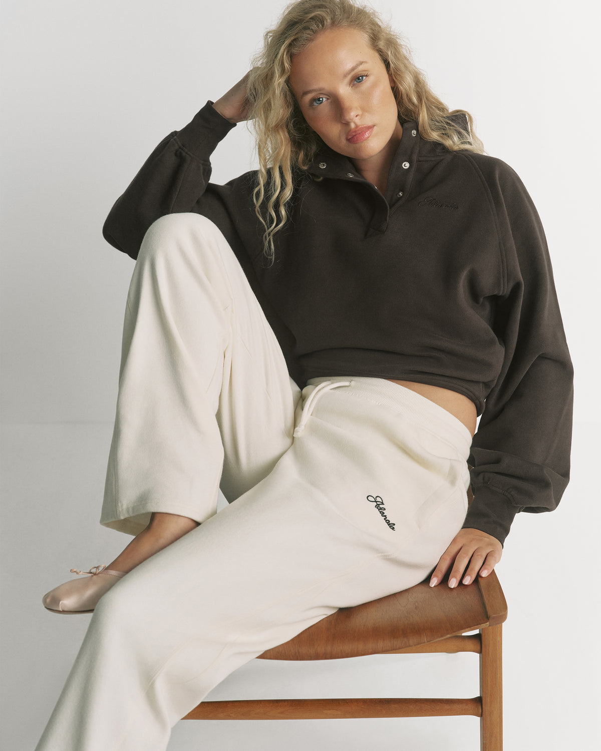 Studio Straight Leg Sweatpants - Marshmallow White