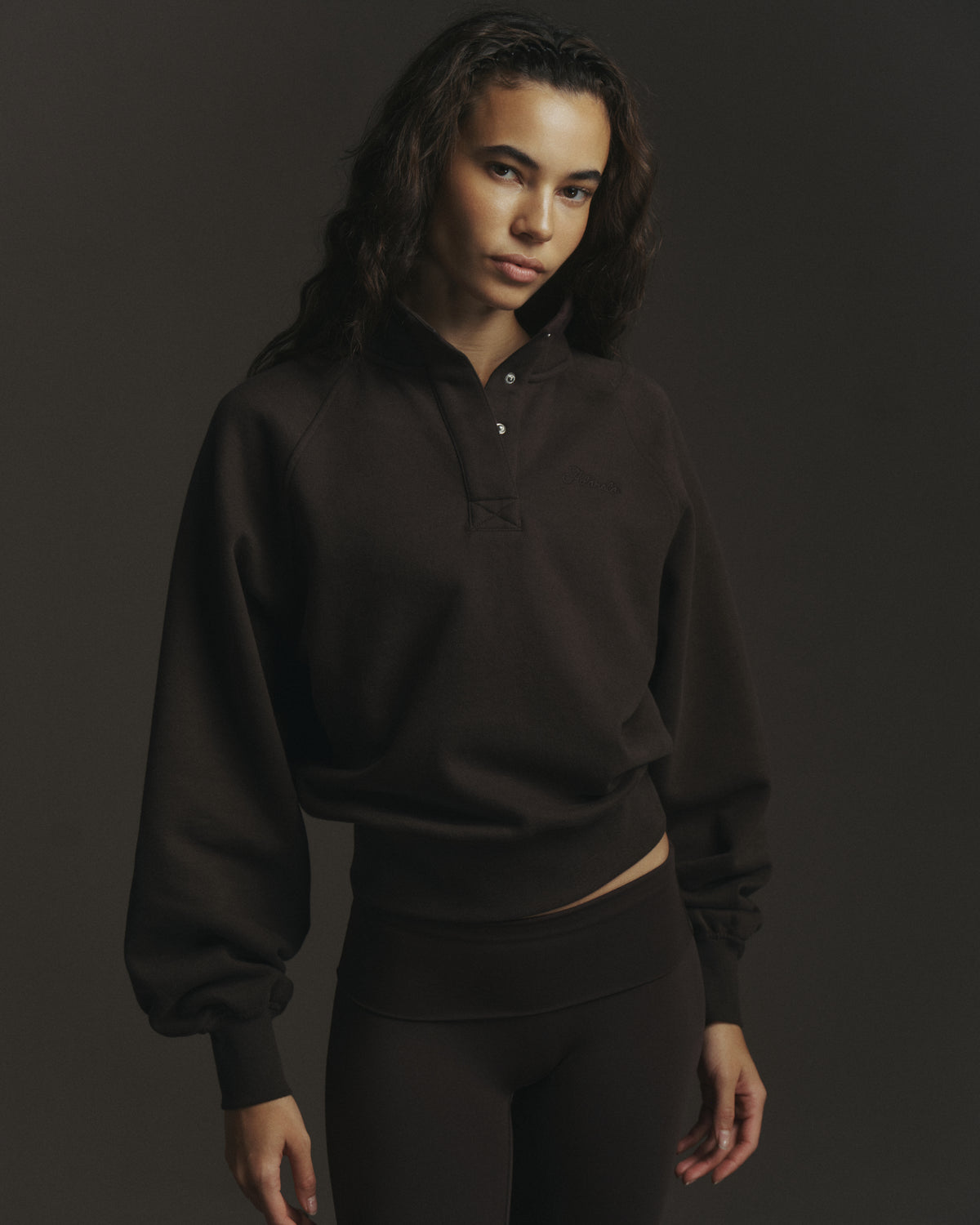 Studio Henley Sweatshirt - Coffee Bean
