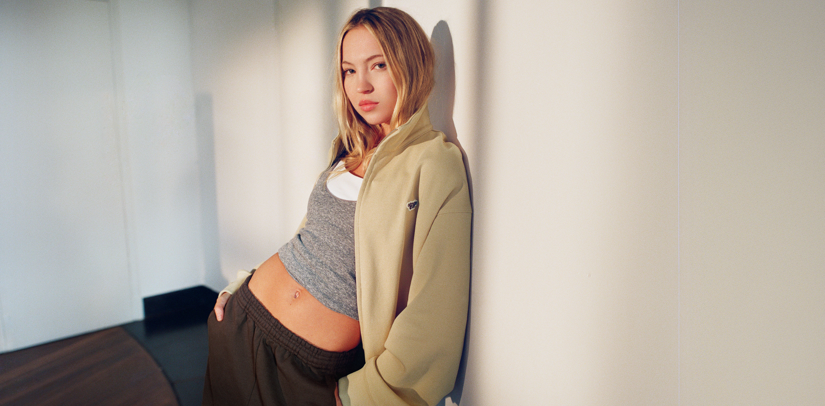 Elevated spring staples