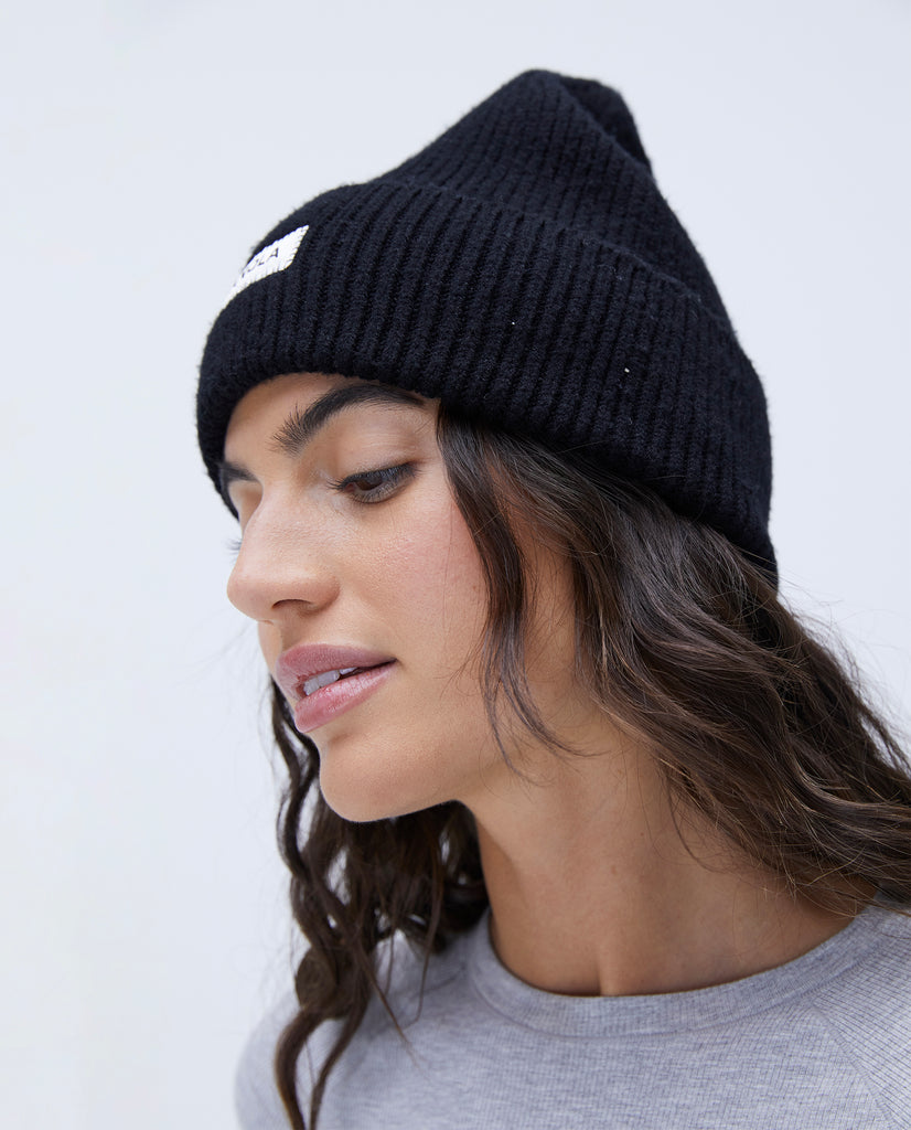 Knit Black Beanie | Adanola