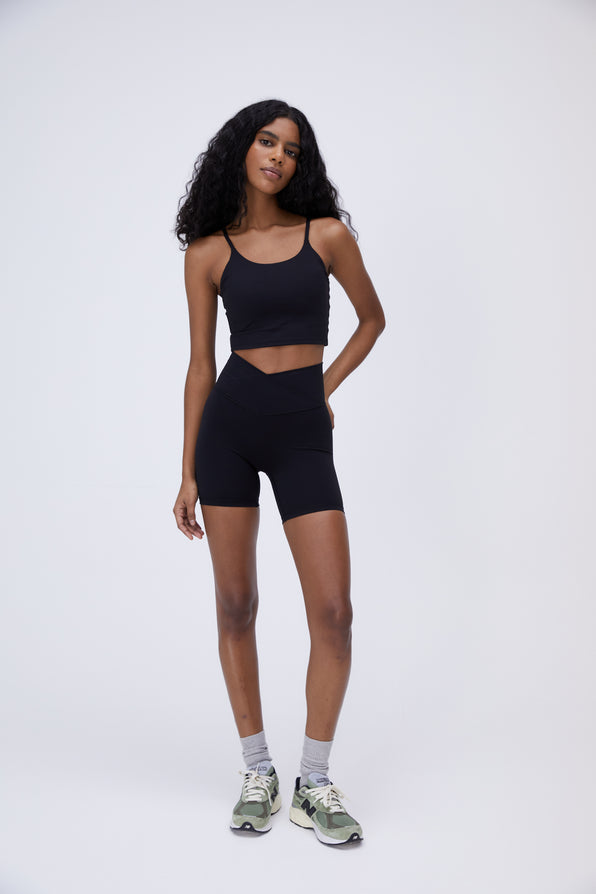 AUROLA Dream Shorts-4.5'' - Black / XS